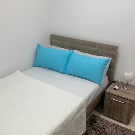 Your Elegant Home Away From Home Shared Apartment Only With Host Żebbuġ Εξωτερικό φωτογραφία