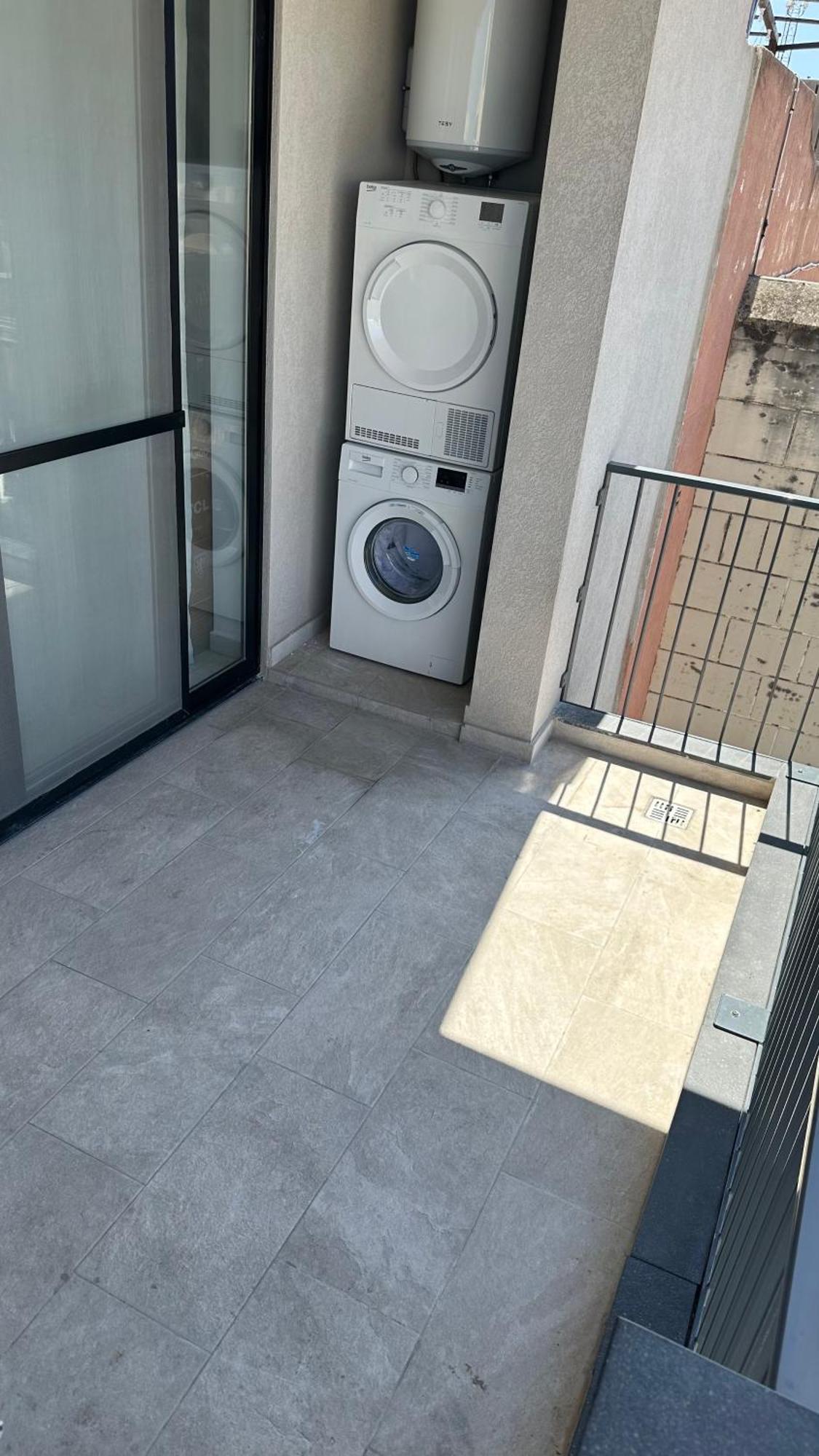 Your Elegant Home Away From Home Shared Apartment Only With Host Żebbuġ Εξωτερικό φωτογραφία